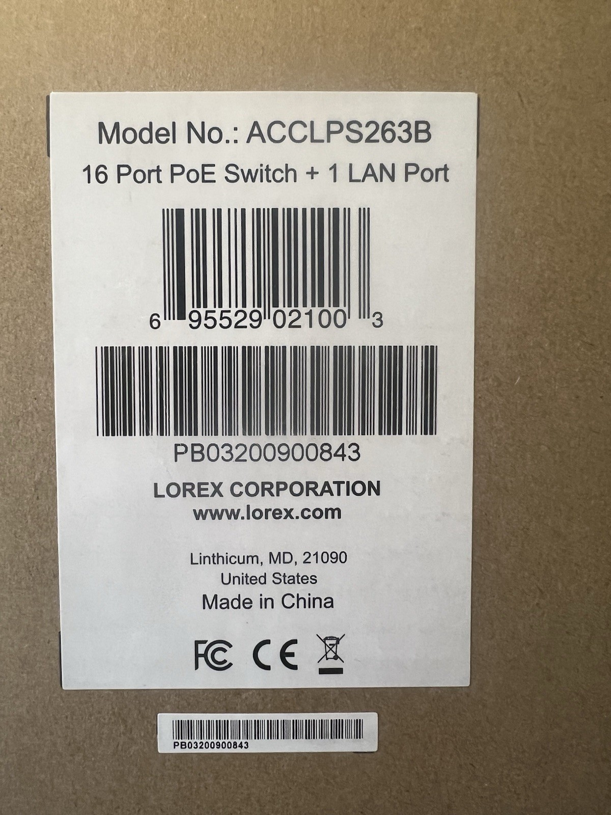 Lorex 16 port PoE Switch + 1 LAN port Model ACCLPS263B New in box Factory sealed