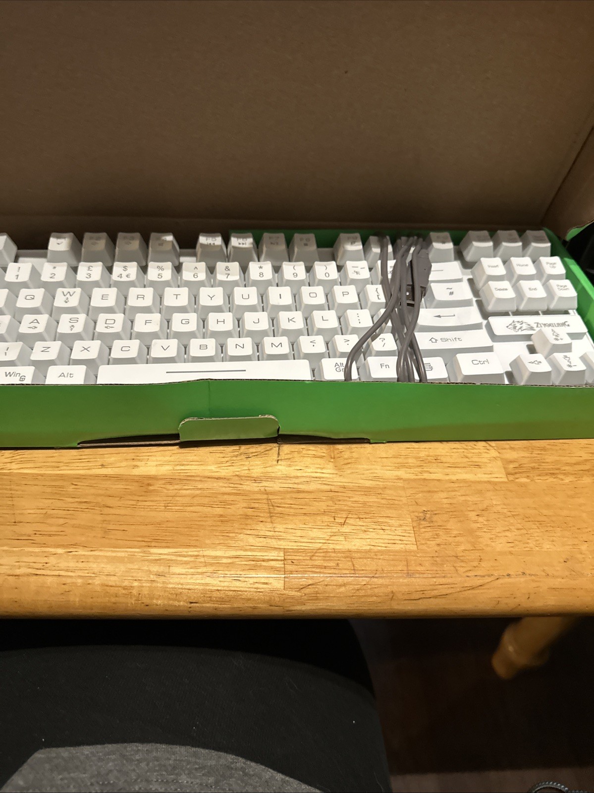 Ziyou Lang K61 Gaming Keyboard Redwolf In White