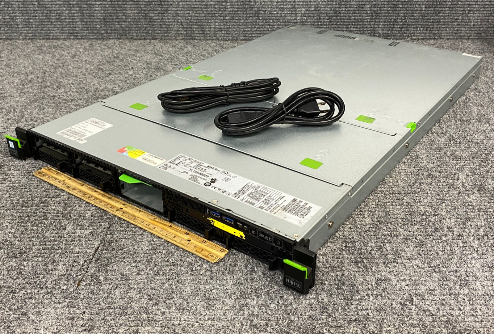 Fujitsu Primergy RX2530 M1 Server w/ Intel Xeon E5-2603, 16GB RAM, PRAID EP400i
