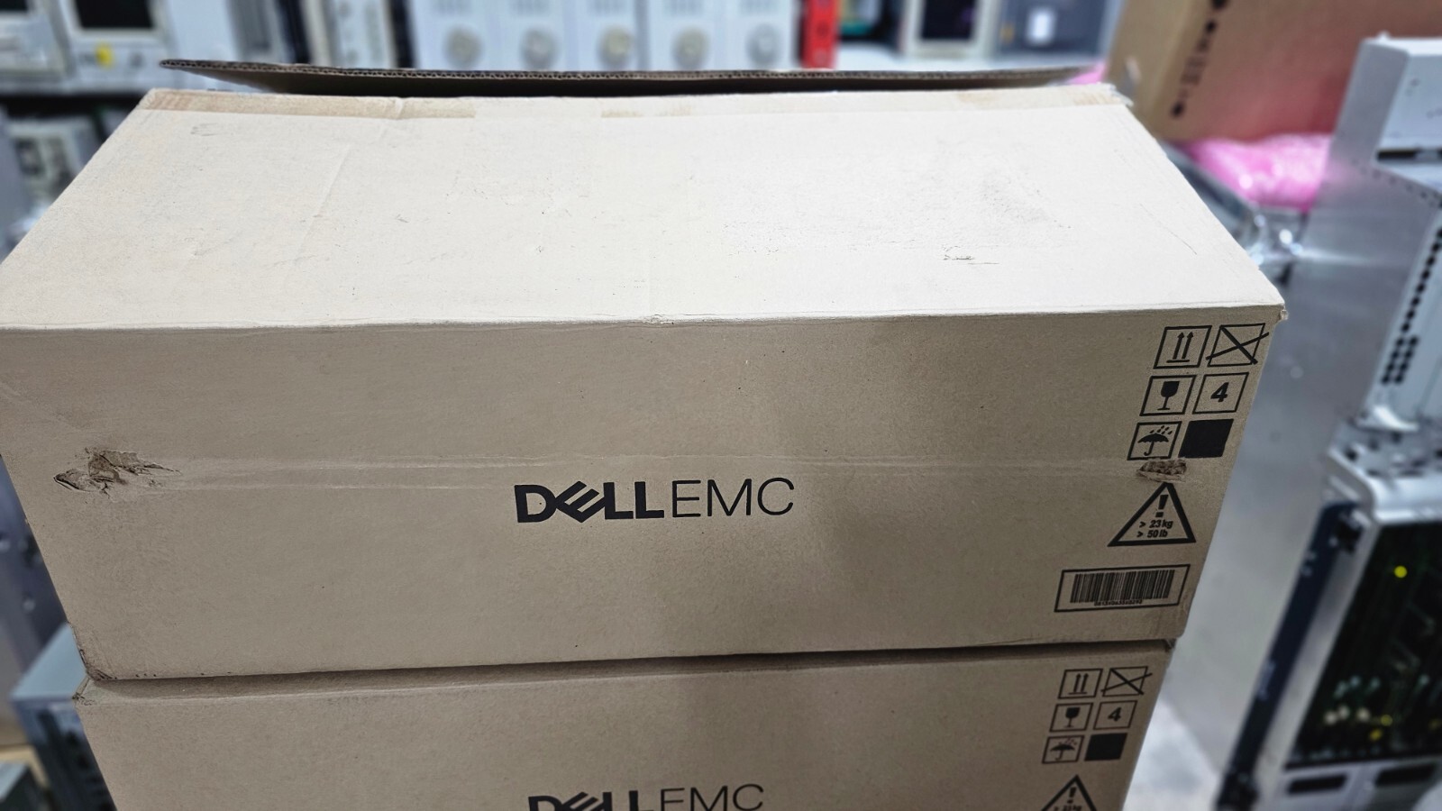 Dell S5148F-ON 48P 25GbE SFP+ 6P 100 GbE QSFP28 Air PS to IO Switch 0DR3YR