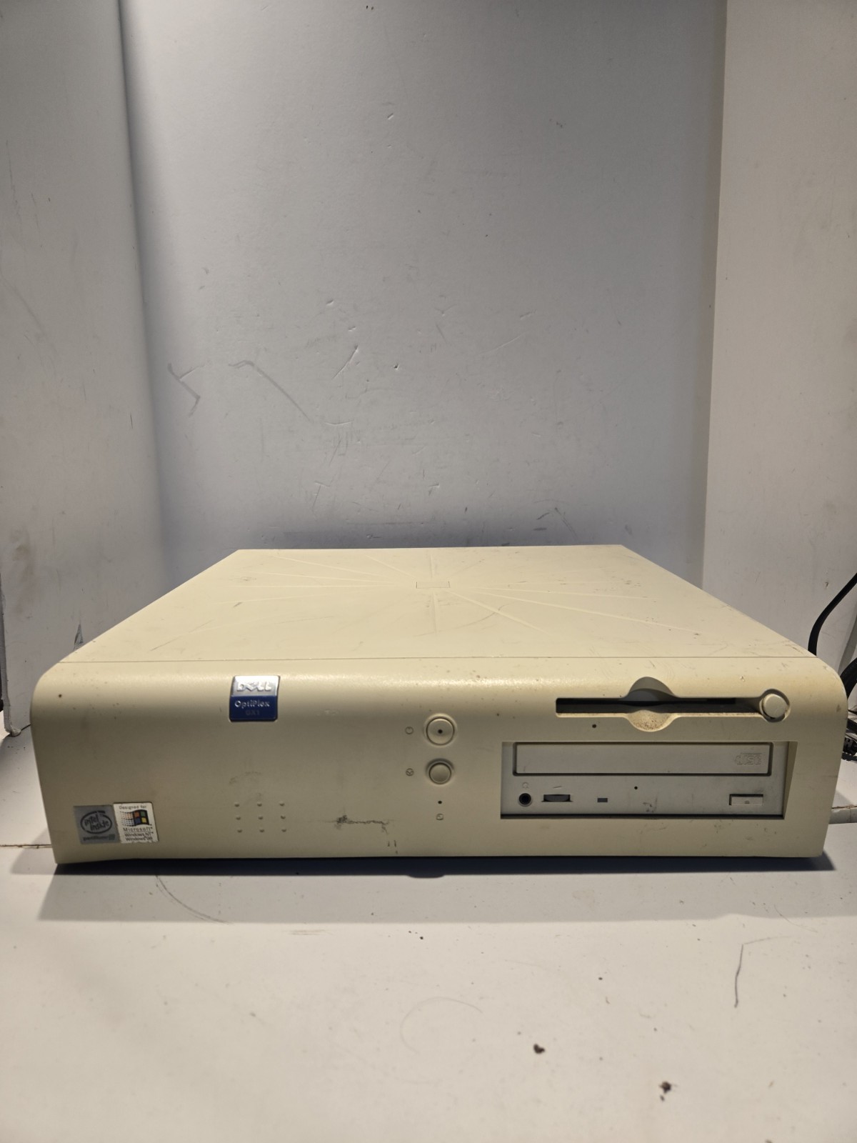 Dell Optiplex GX1 Intel Pentium III 450MHz, 128MB RAM, No HDD, 