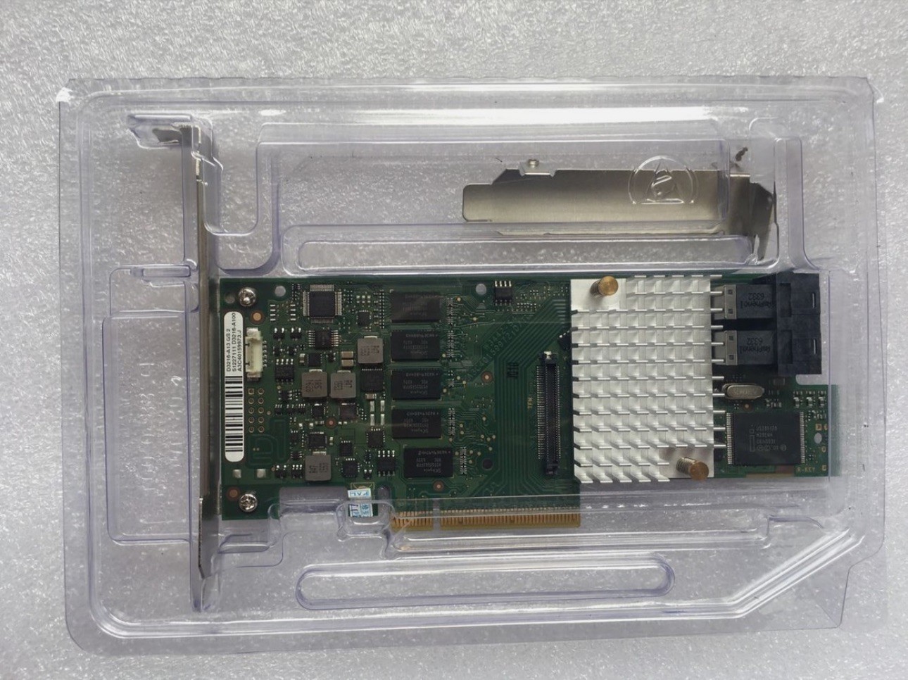 Fujitsu 9361-8I LSI MegaRAID ep400i 3108 SAS 2GB Cache 12GB RAID Controller Card