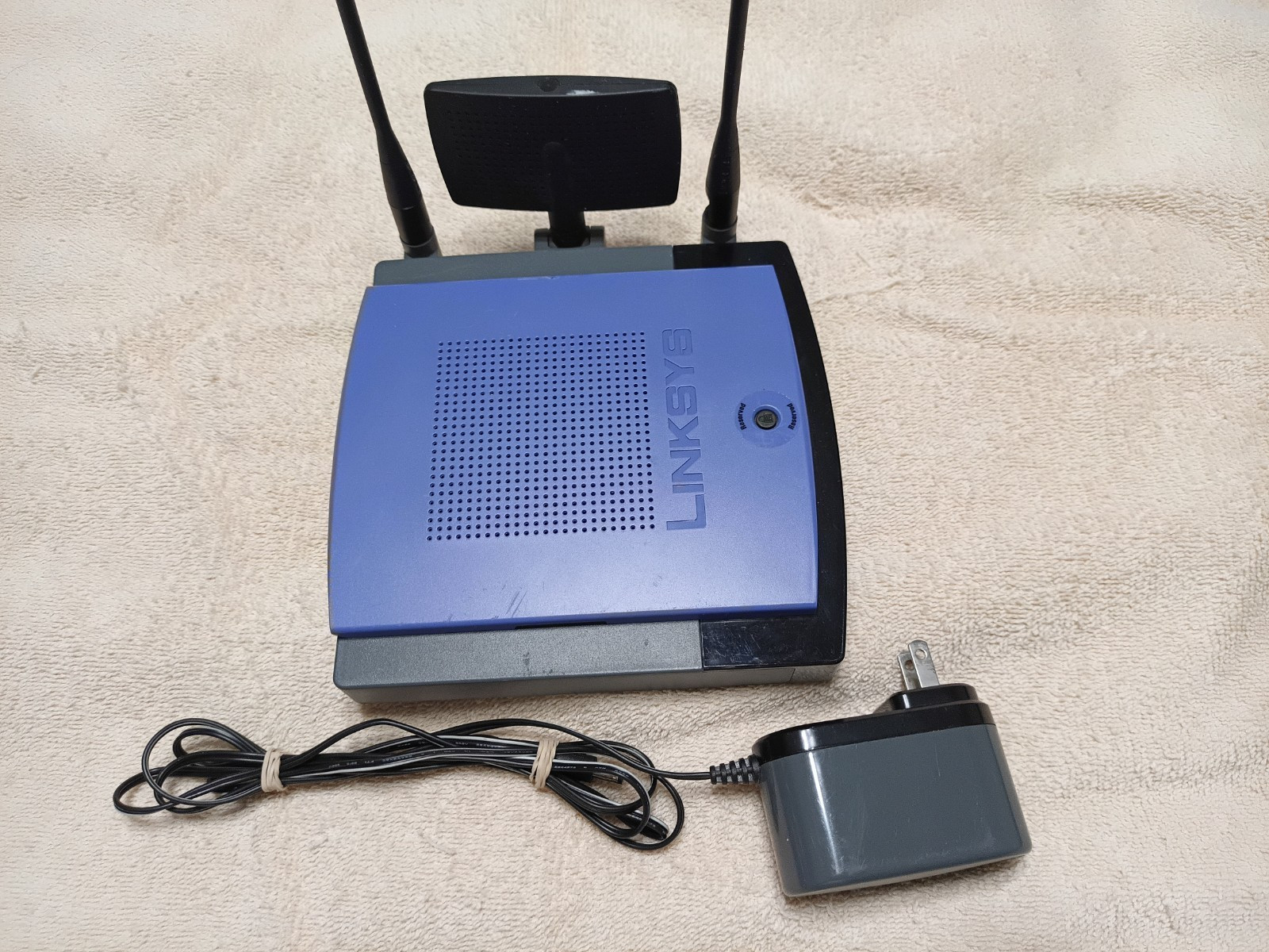 Linksys WRT300N-BP 270 Mbps 4-Port Gigabit Wireless N Router