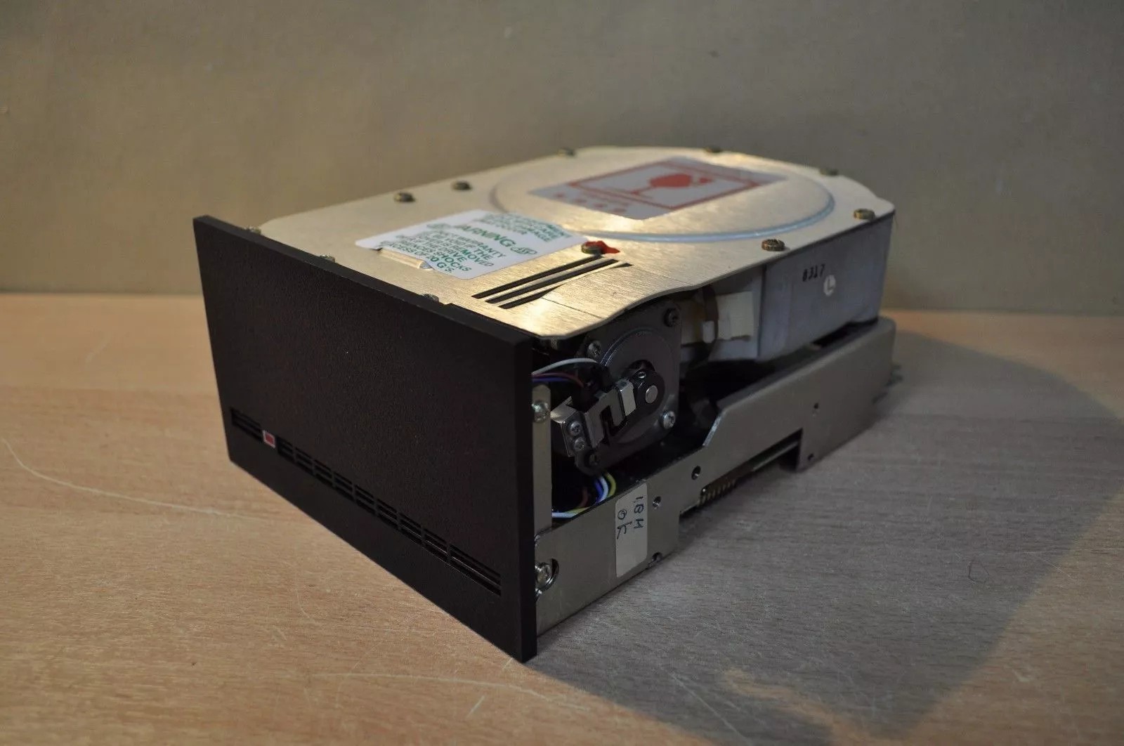 Seagate ST-412 10MB 5.25 inch MFM Hard Disk Drive Introduced in late 1981 Year