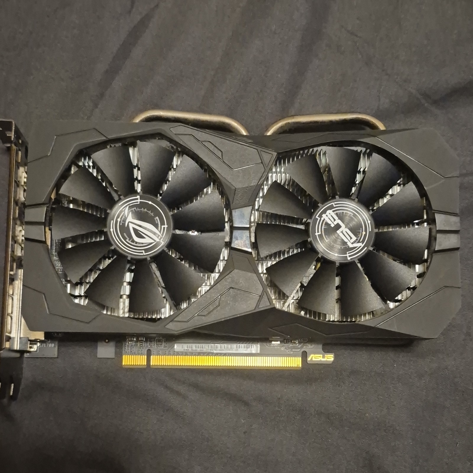 ASUS ROG Strix AMD Radeon RX 460 PCIe x16 Dual Fan HDMI DP DVI