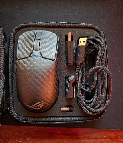 ASUS ROG Harpe Ace Extreme - Carbon Fiber Wireless Gaming Mouse