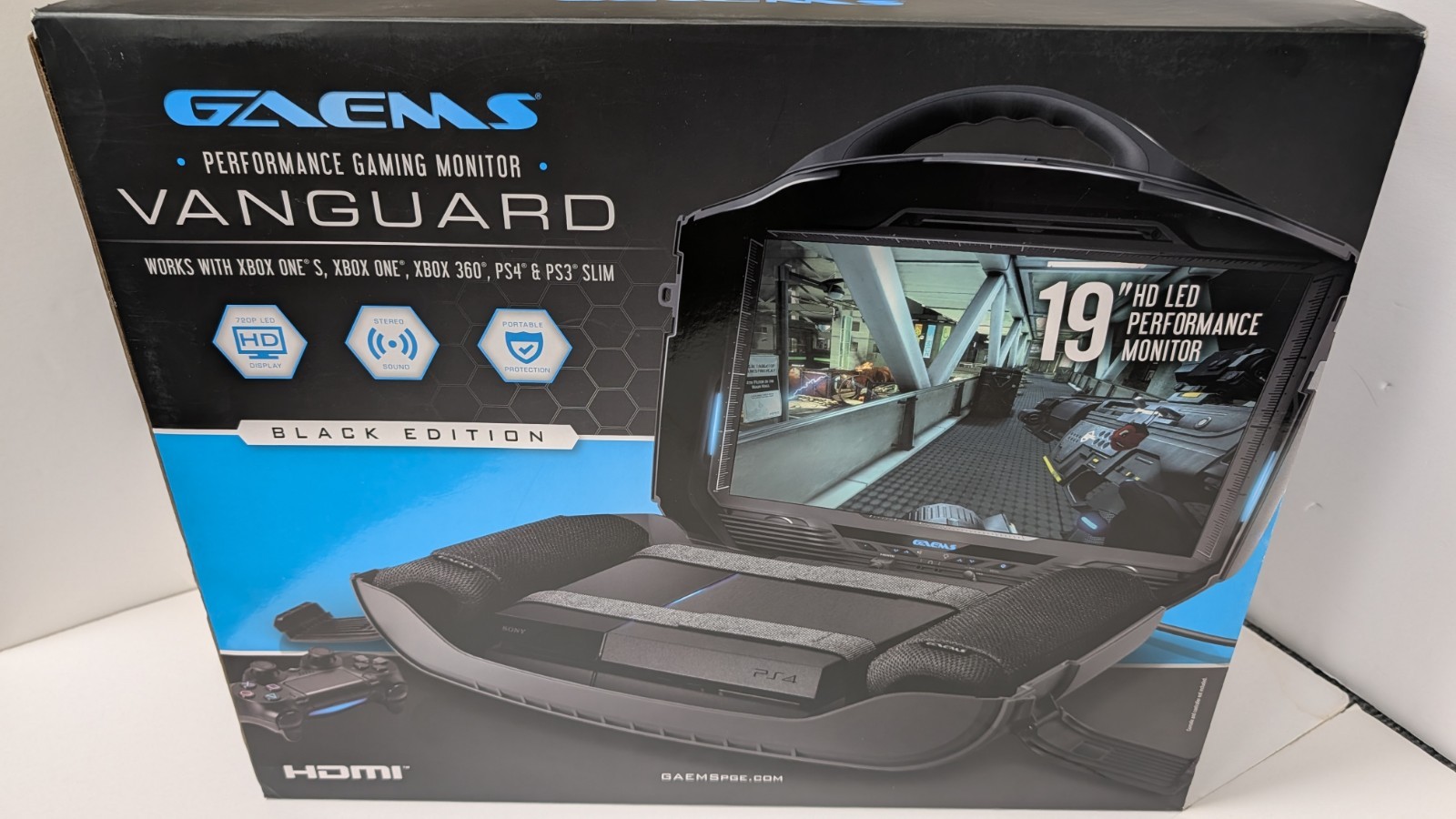 Gaems G190 Vanguard portable gaming Case Monitor Black Edition