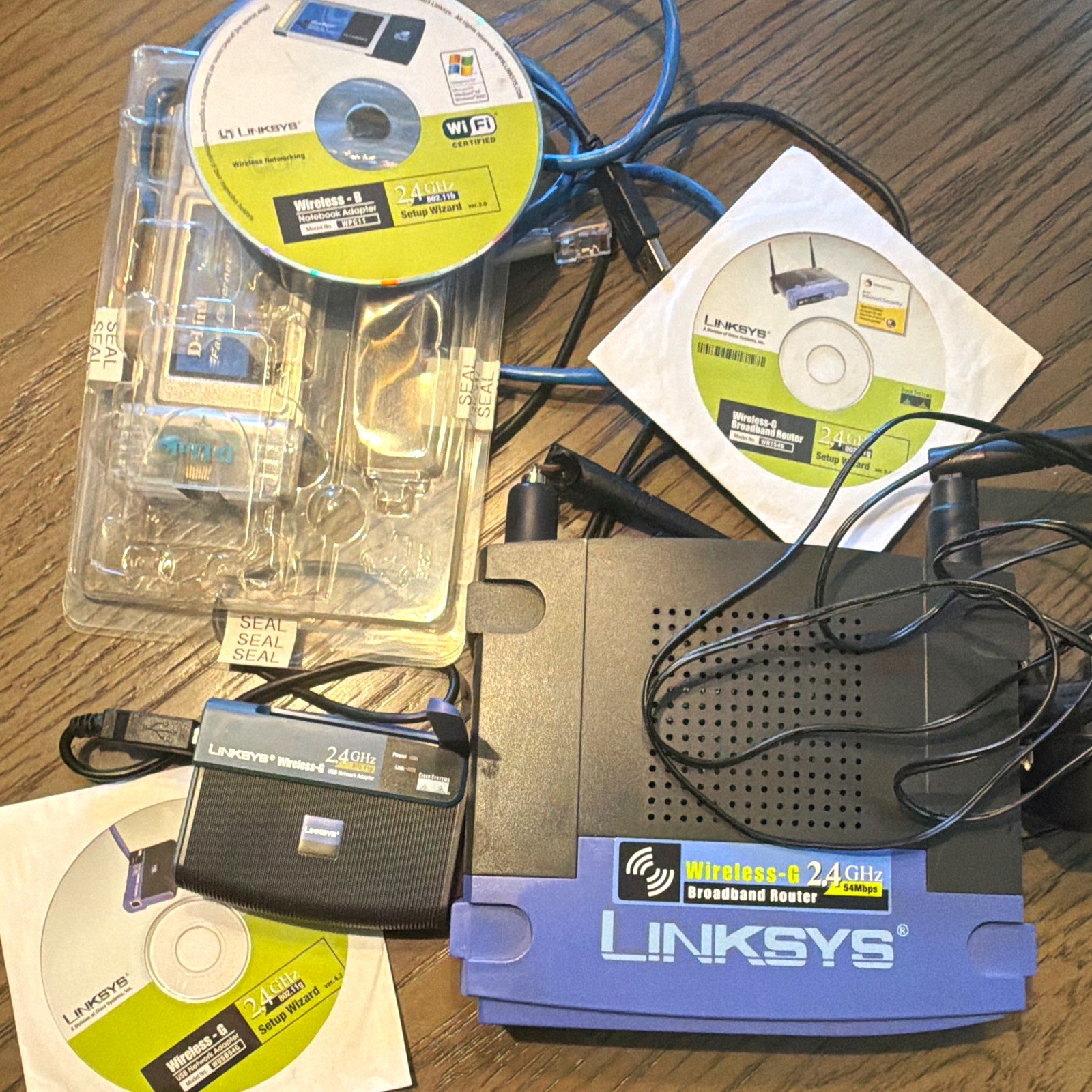 Linksys Wireless-G 2.4GHz 54 Mbps Wi-Fi 802.11g Router w/ Antenna CD
