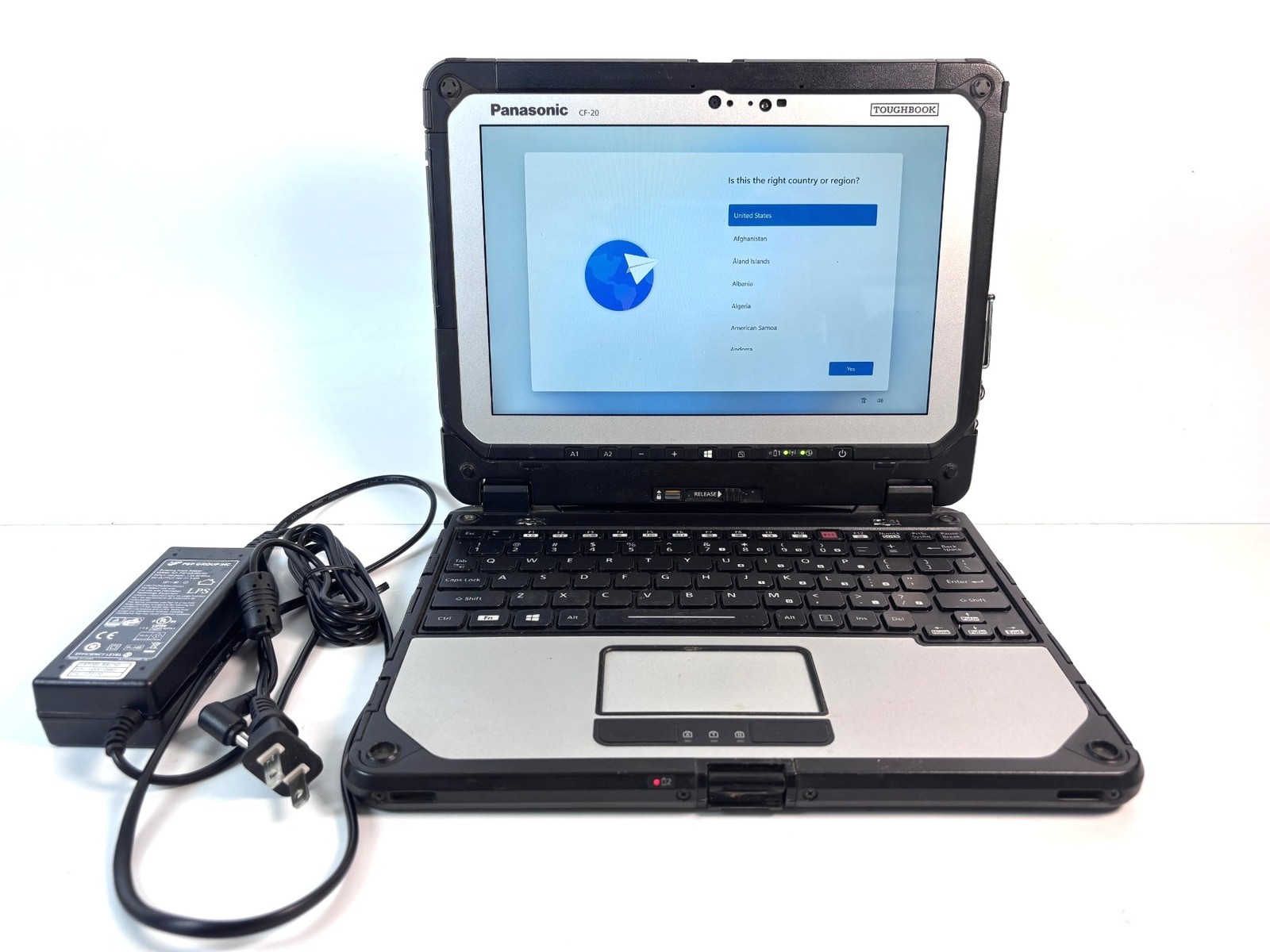 Panasonic CF-20 Toughbook - 13" FHD, 1.60GHz i5, 8GB RAM, 1TB SSD
