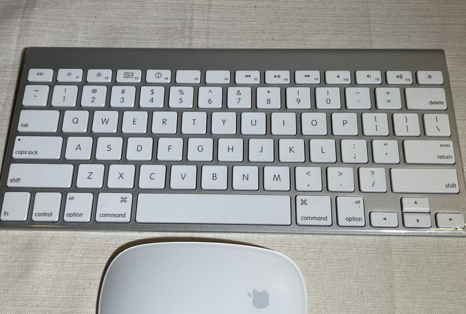 Apple Wireless Keyboard & Magic Mouse (A1296/A1314) Bluetooth