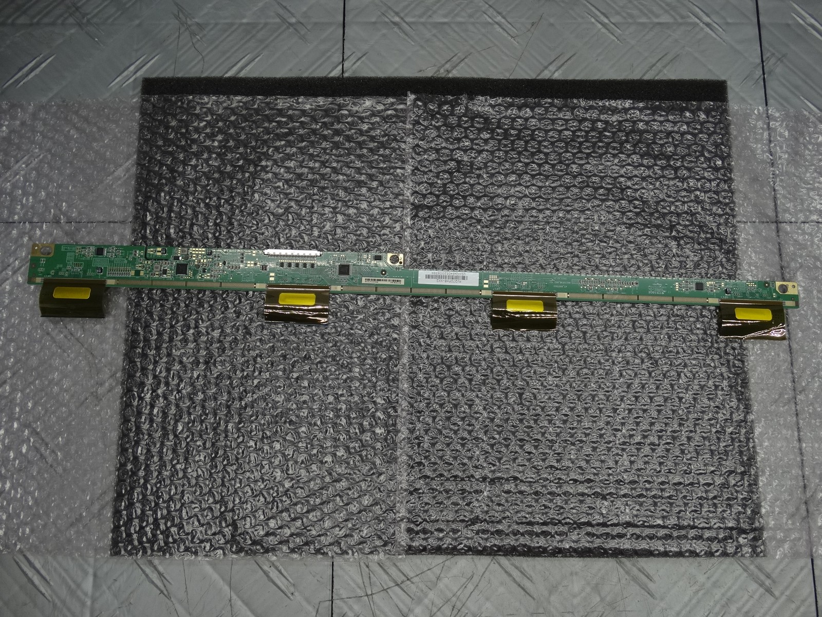 Edge Board for LG 27in IPS 100Hz Monitor 27MS550-B