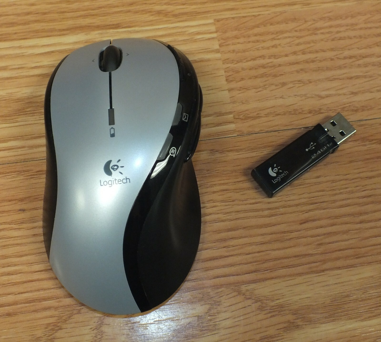 Logitech (MX 610) Left-Hand Laser Cordless Scroll Mouse W/ Receiver *READ*