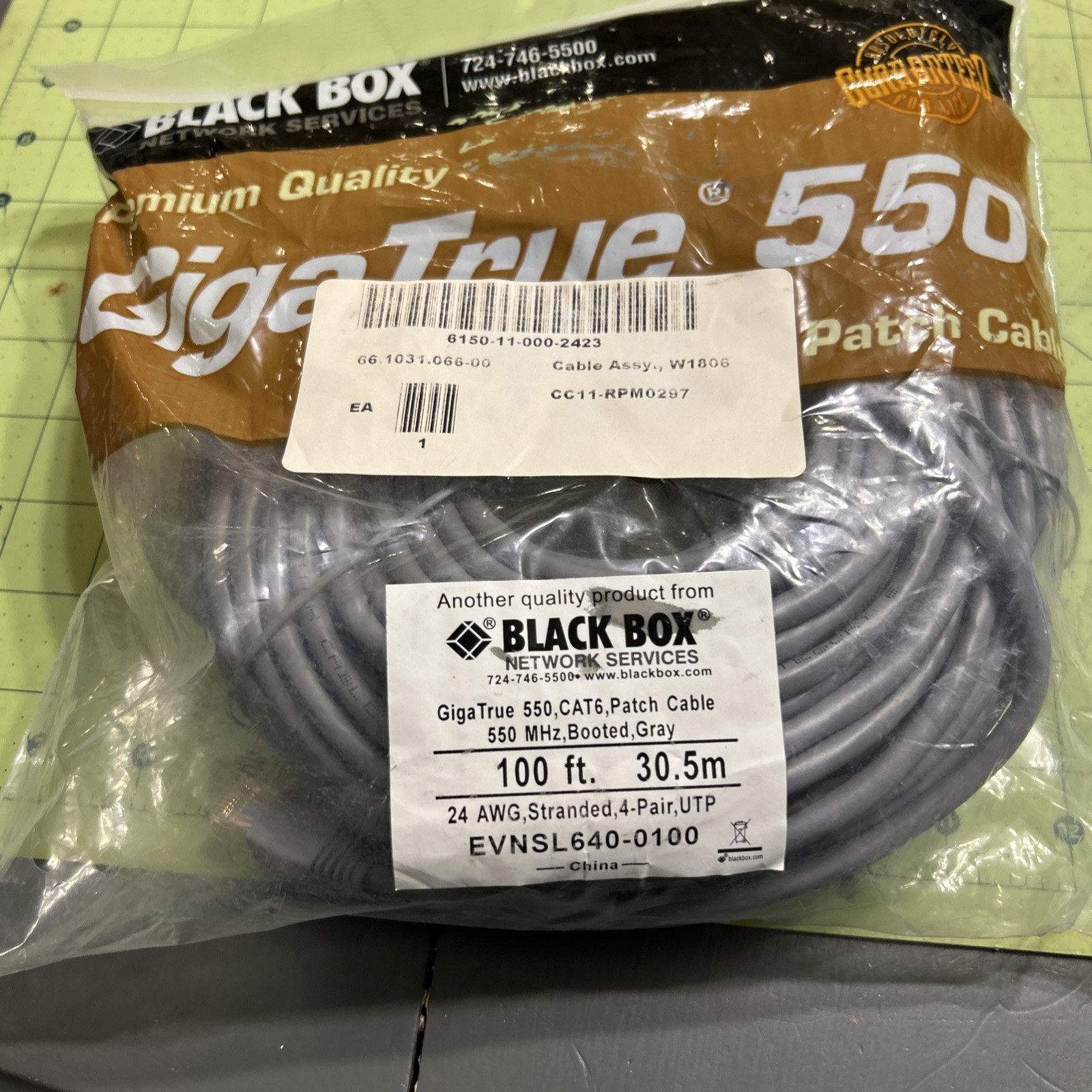 EVNSL640-0100 BLACK BOX 100FT GIGATRUE 550 CAT6 PATCH CABLE