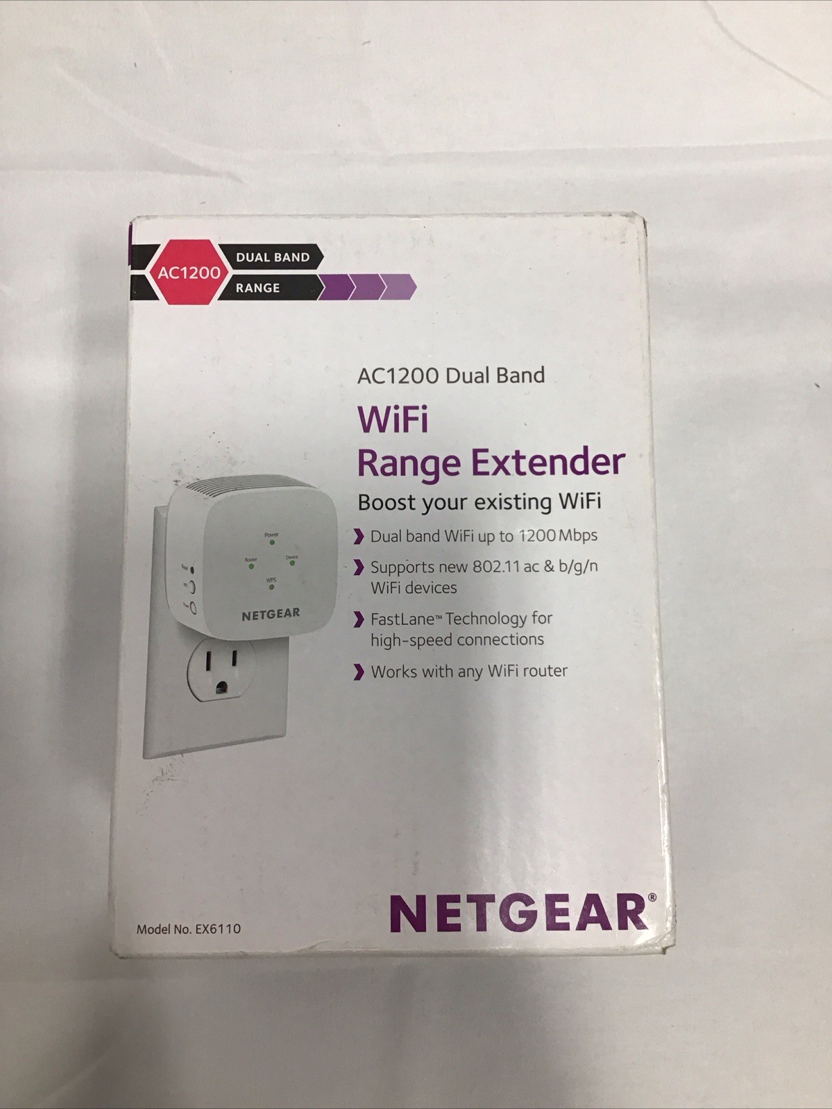 NETGEAR AC1200 WiFi Range Extender - White