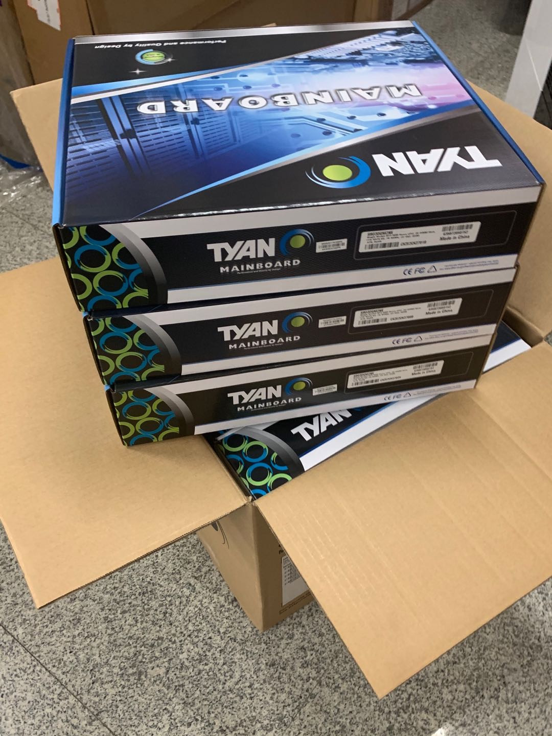 Tyan S8030GM2NE Motherboard Support AMD EPYC 7002 (Rome)/7003 (Milan) series CPU