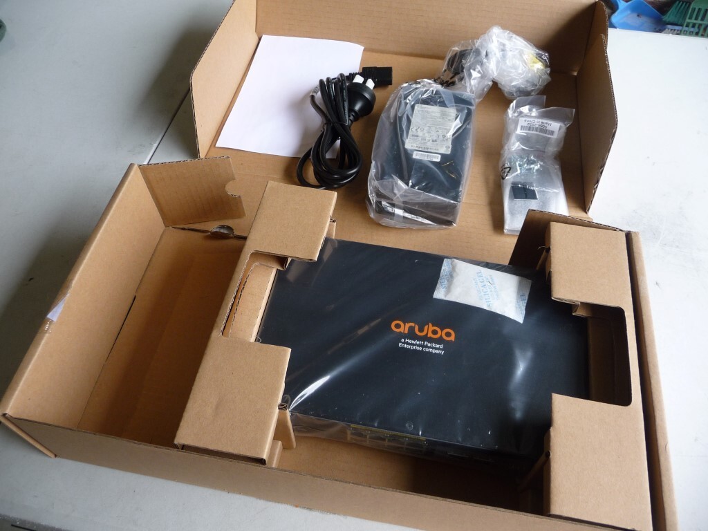 AU SELLER BRAND NEW IN BOX J9780A HP ARUBA 2530-8 PoE+ 8Port 10/100 PoE Switch