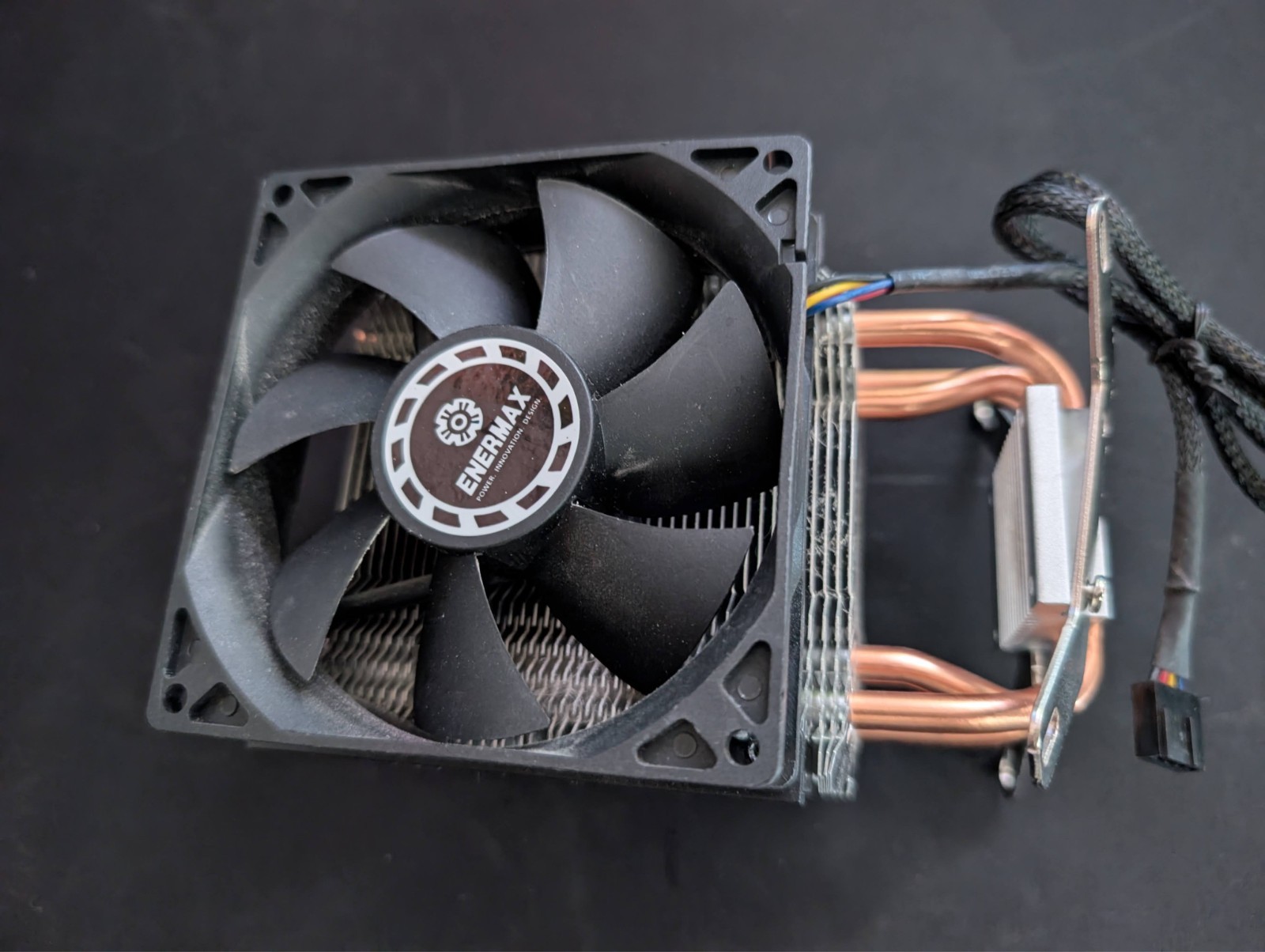 Enermax CPU Cooler 92mm PWM Fan 4 Copper Heatpipes Heatsink Missing Screw