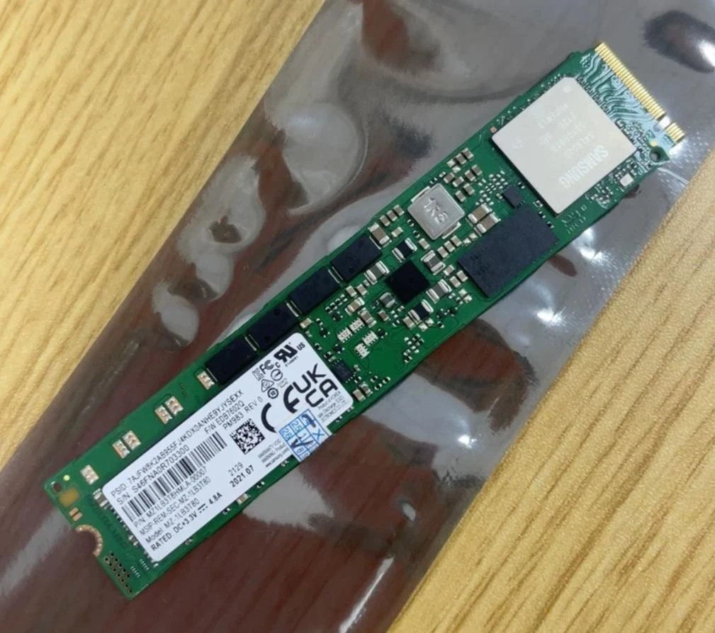 Samsung PM983 3.84TB M.2 SSD 22110 PCIe3.0 x4 NVMe MZ-1LB3T80 MZ1LB3T8HMLA-00007