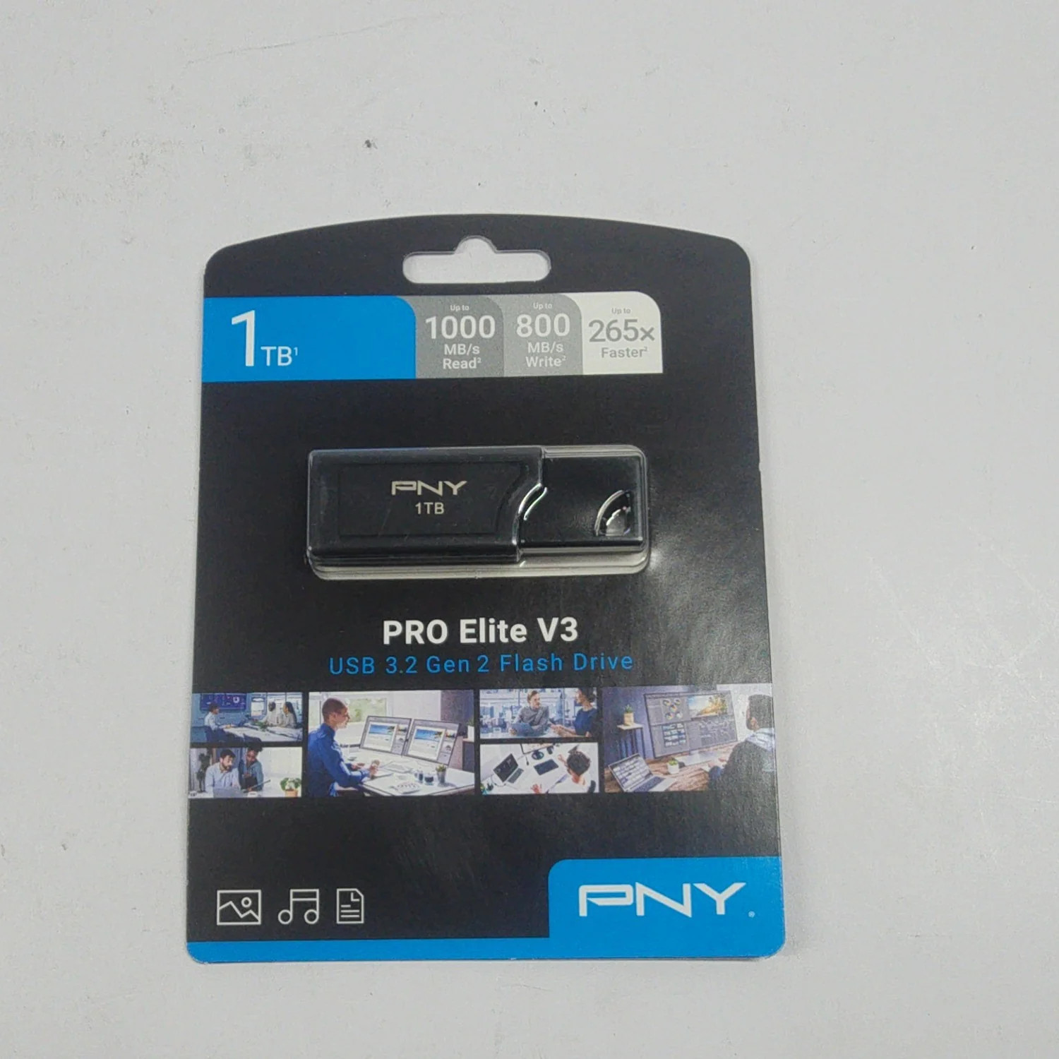 New PNY Pro Elite V3 1TB USB-A Flash Drive