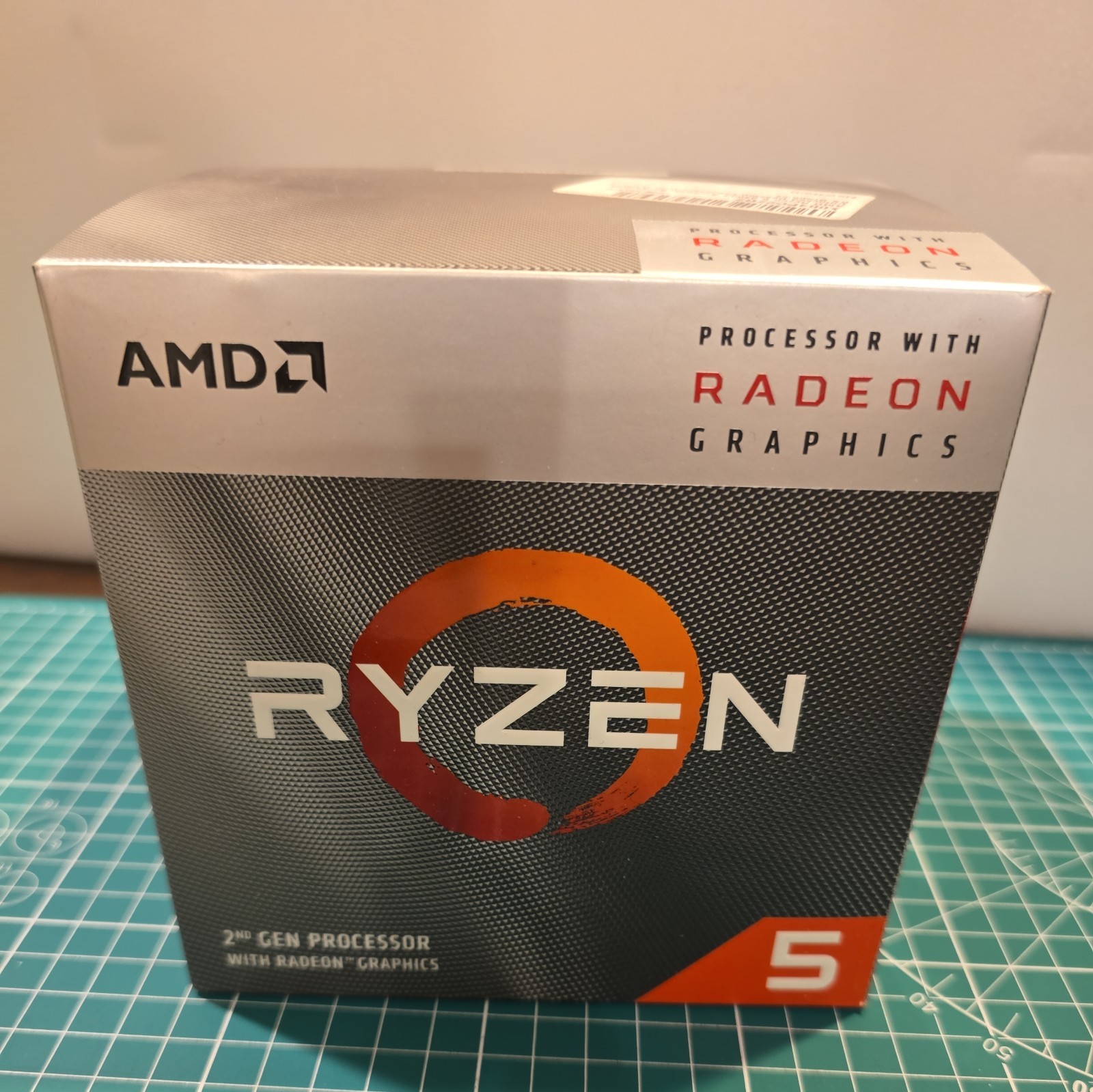 AMD Ryzen 5 3400G 3.7GHz Quad-Core Desktop Processor - New-Factory Sealed -