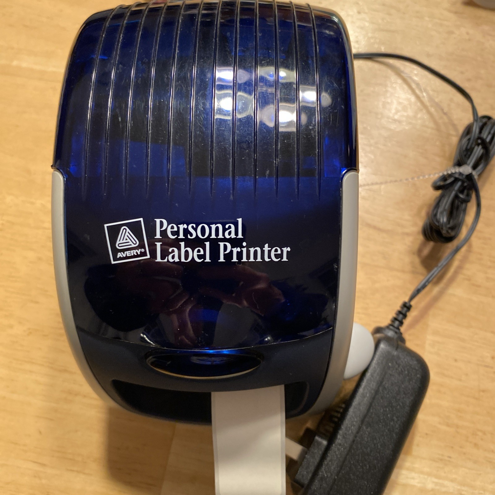 Avery 09100 Personal Thermal Label Printer. Power Adapter Cord Included