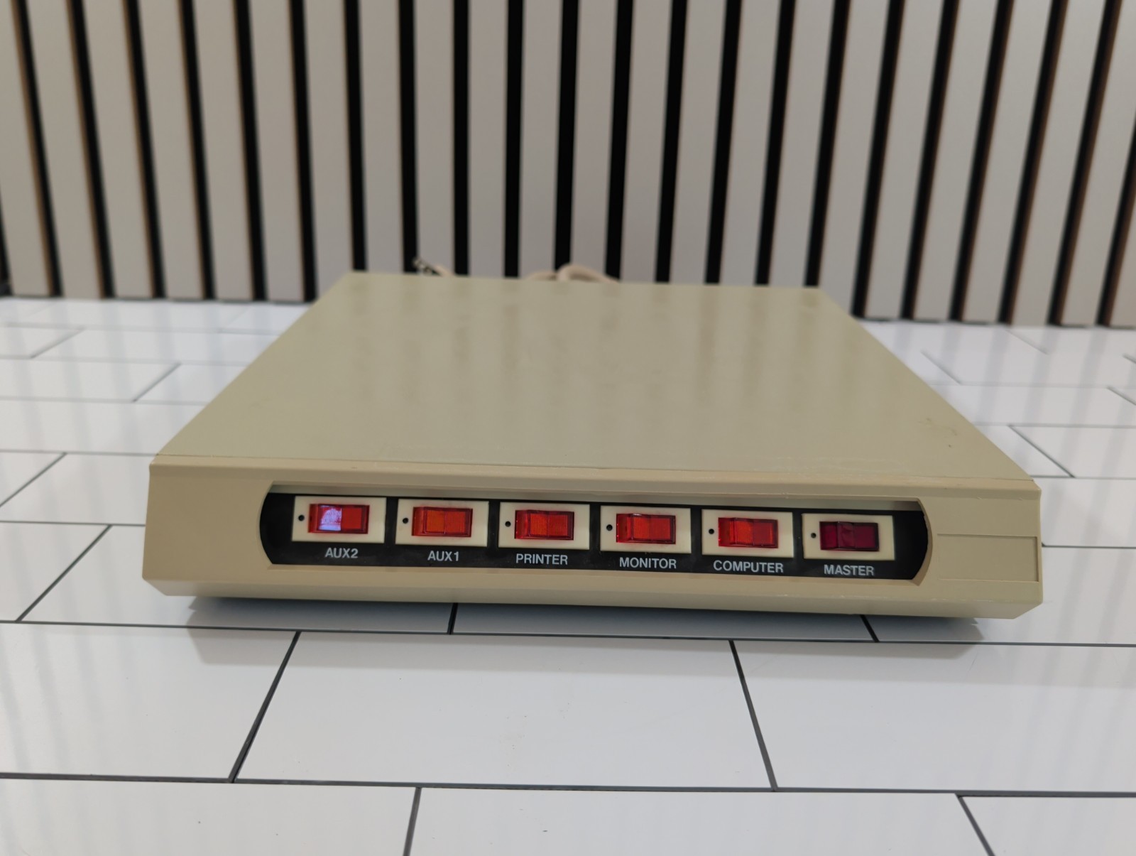 Vintage Computer Power Controller 5 Outlet Surge Protector /works/cop-001
