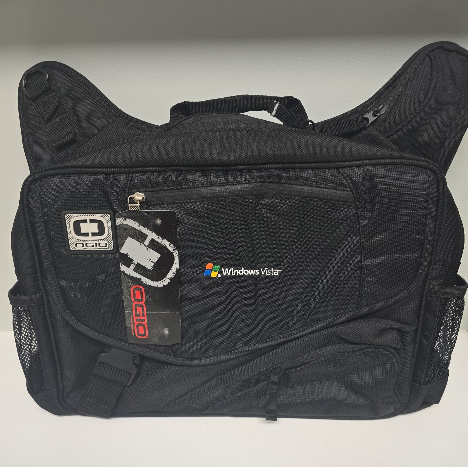 OGIO Windows Vista  Design Hip Hop Messenger Laptop Bag Black Sling Crossbody