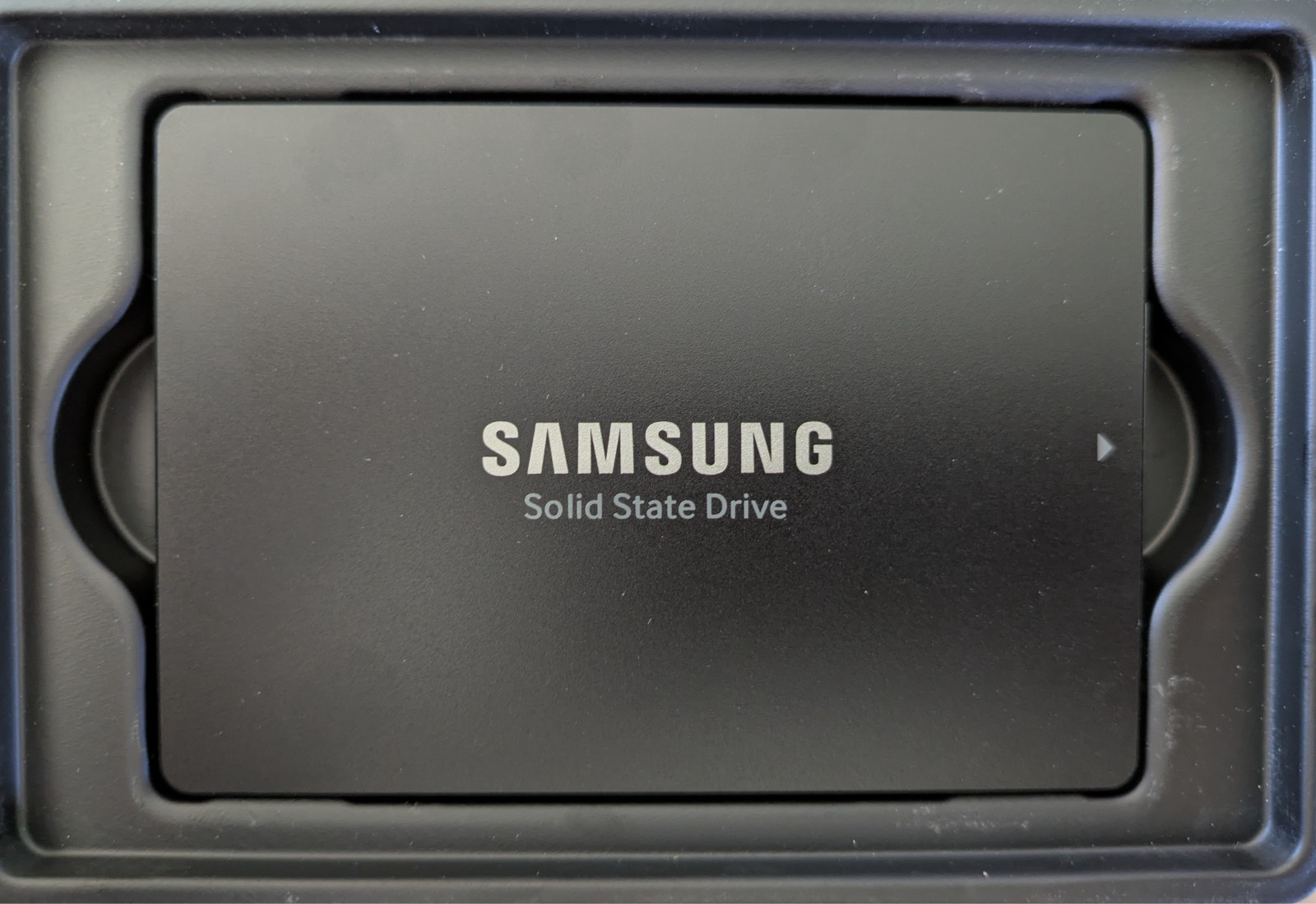 Samsung 860 DCT Series 3.8 TB, Internal, 2.5" (MZ-76E3T8E) Solid State Drive