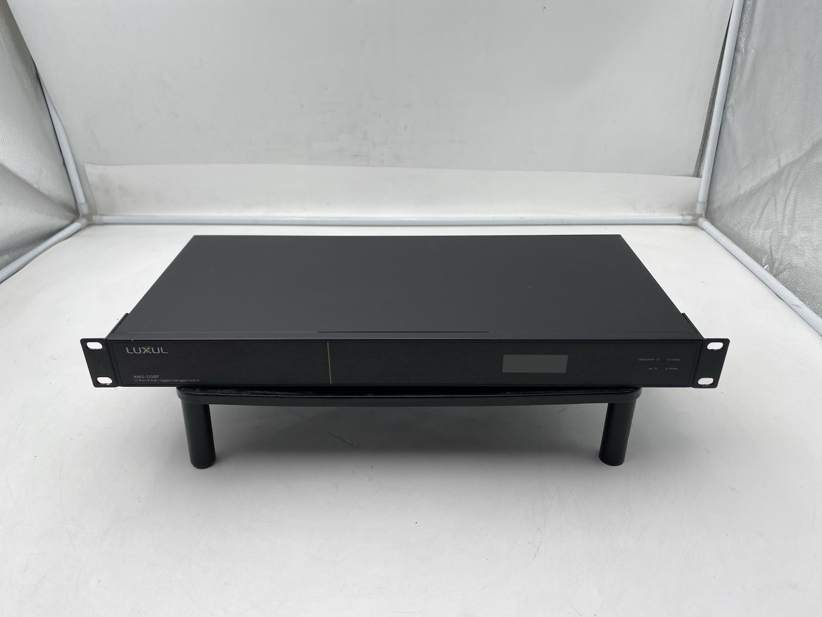 LUXUL AMS-1208P 12-Port/8 PoE+ Gigabit Managed Switch