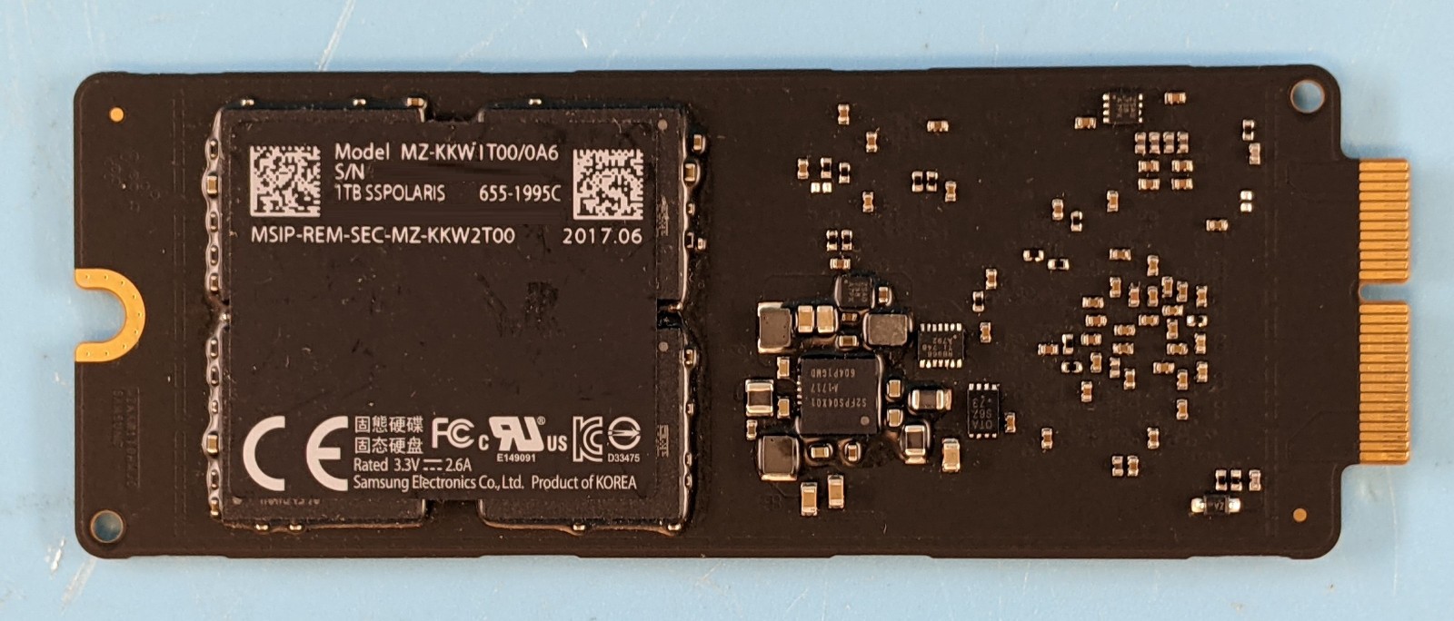 Apple 655-1994C Samsung MZ-KKW5120/0A6  512GB PCI-E 3.0 x4 12+16 Flash Drive