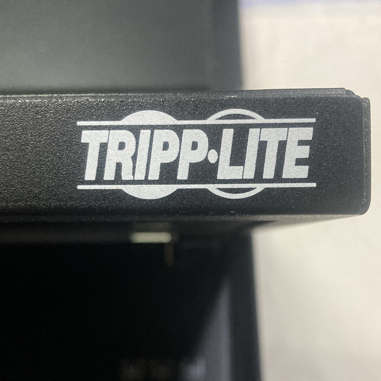 Tripp Lite Rackmount Console USB Pass Through Black B021-000-19
