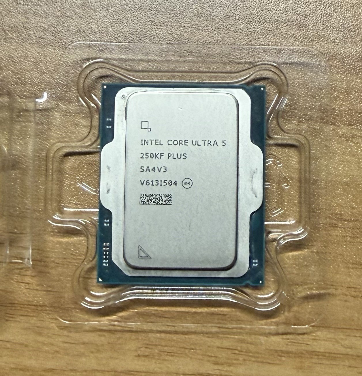 Intel Core Ultra 5 250KF Plus Processor 18 cores (6 P-cores + 12 E-cores) up to