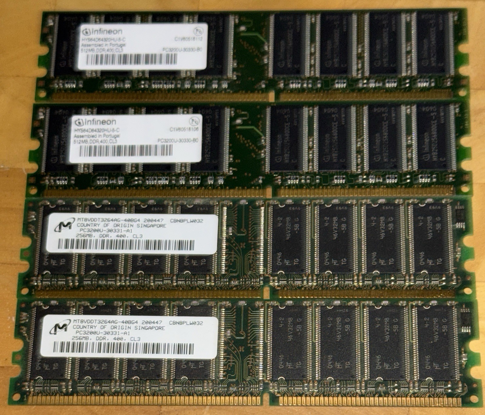 Lot Of 8 DDR1 400 CL3 CL2.5 Desktop RAM Memory (x4 512MB And x4 256MB) Infineon