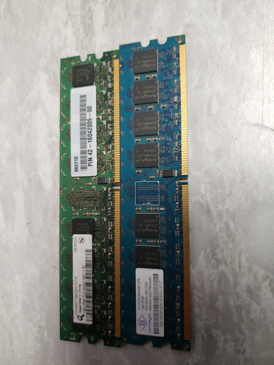 1 GB RAM 2Rx8, PC2-4200U-444 (2x1gb=2gb) verious mfg 