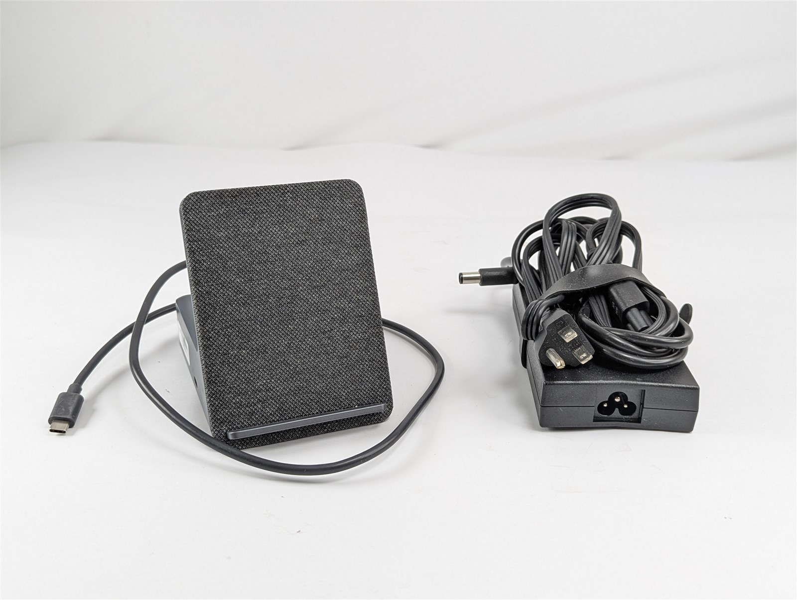 Dell Dual Charge Dock HD22Q USB-C Qi Wireless 90W PD + 130W Adapter