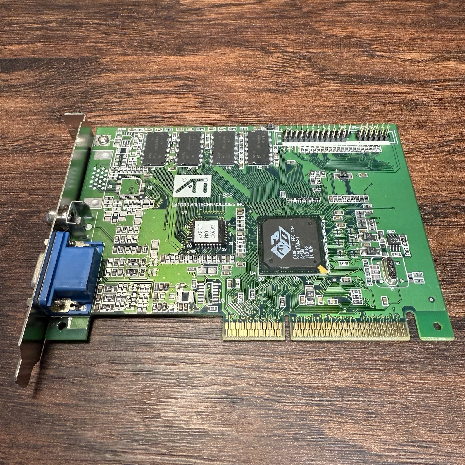 ATI Xpert 98 8MB AGP 2X Video Card RAGE LT PRO 9x/ME/NT/2K