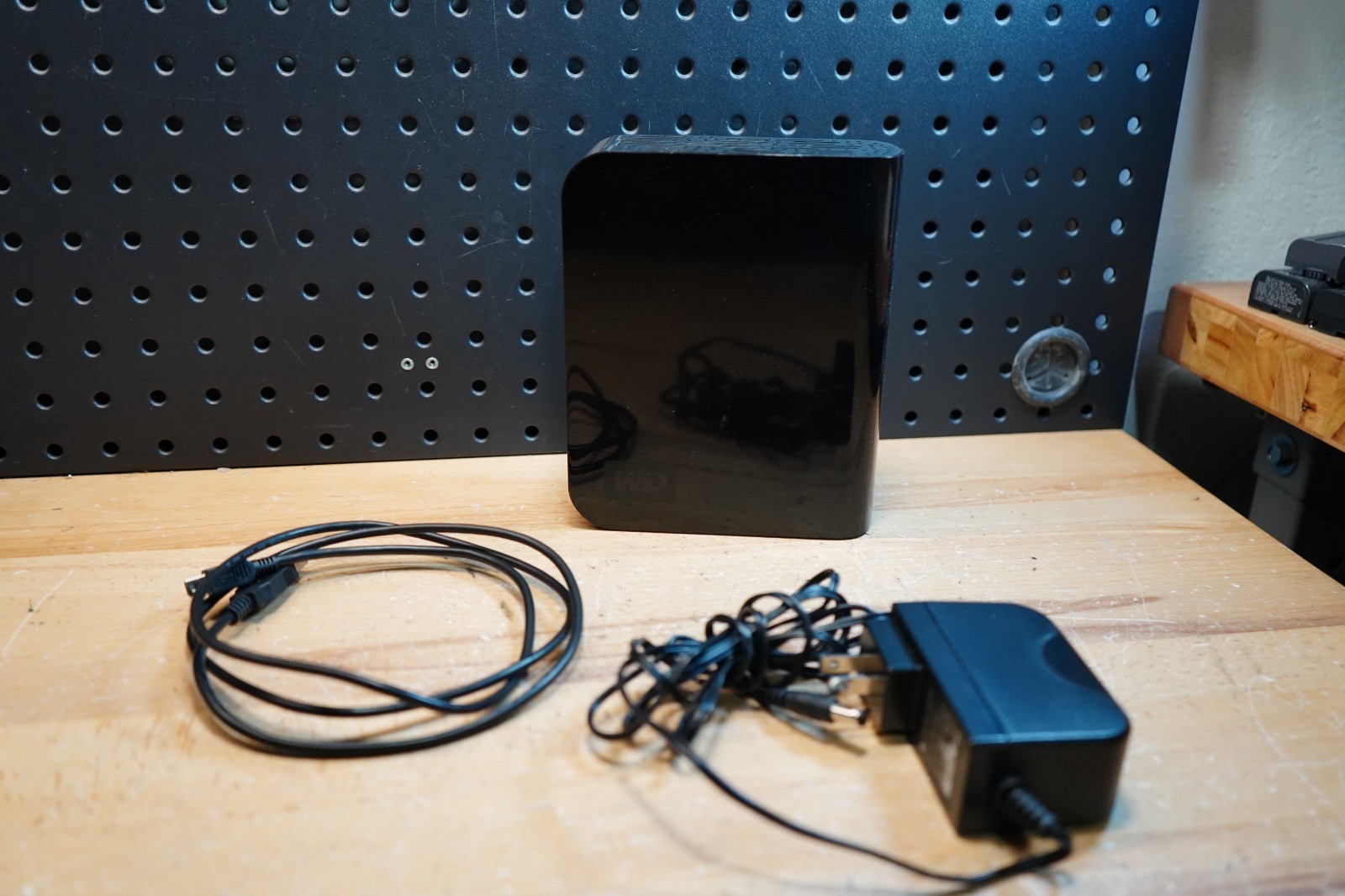(G) Western Digital WD My Book 320GB External Hard Drive WD3200H1U