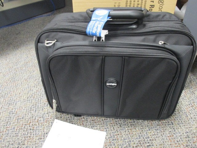 Kensington Contour Roller Rolling Laptop Bag  Case 17 Inch K62348A