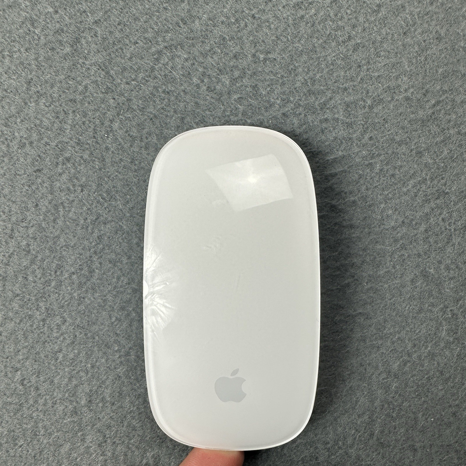 Apple Magic Mouse 2 Second Generation Model A1657 Wireless Bluetooth Touch White