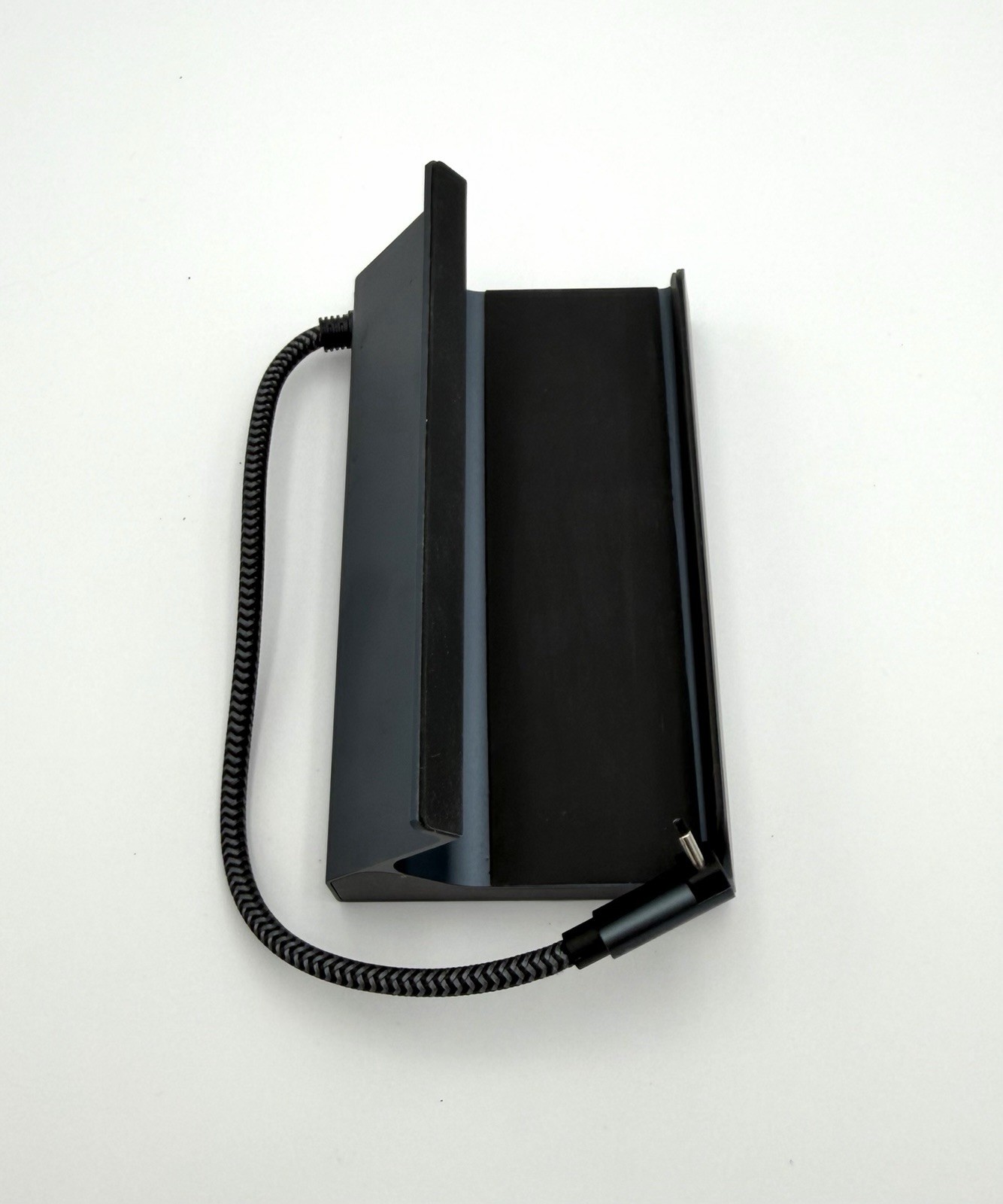 IVANKY 8-In-1 Docking Station For ROG Ally & Steam Deck
