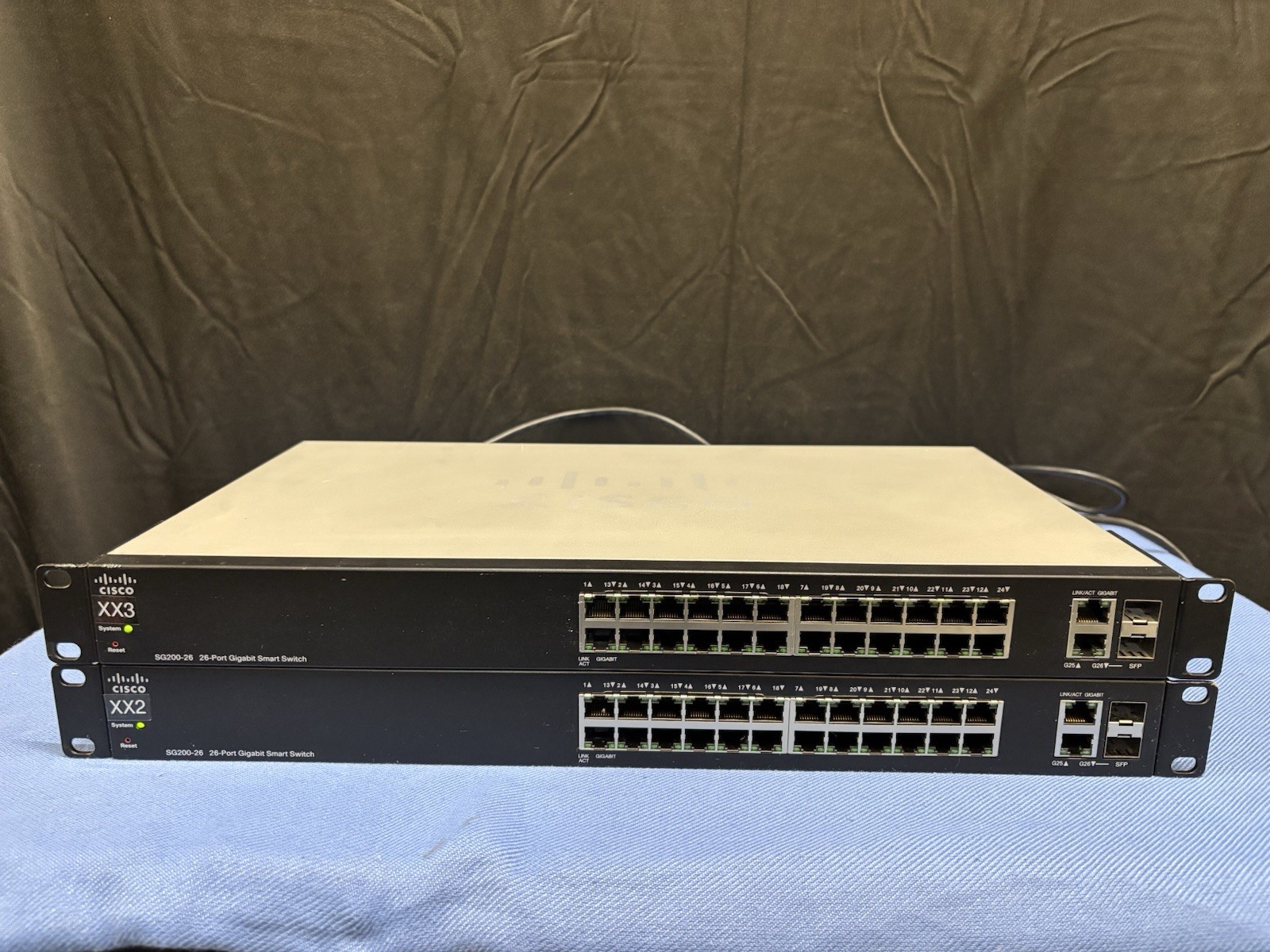 2 x Cisco SG200-26 SLM2024T V03 26-Port Gigabit Smart Switch