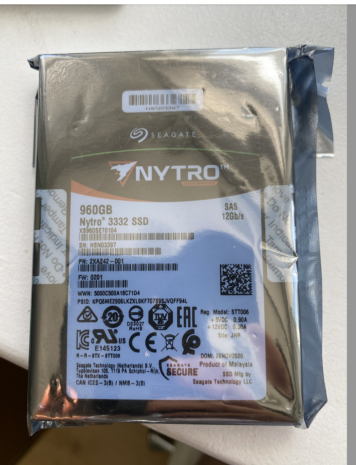 Seagate Nytro 3332 XS960SE70104 - SSD - 960 GB - SAS 12Gb/s NEW 