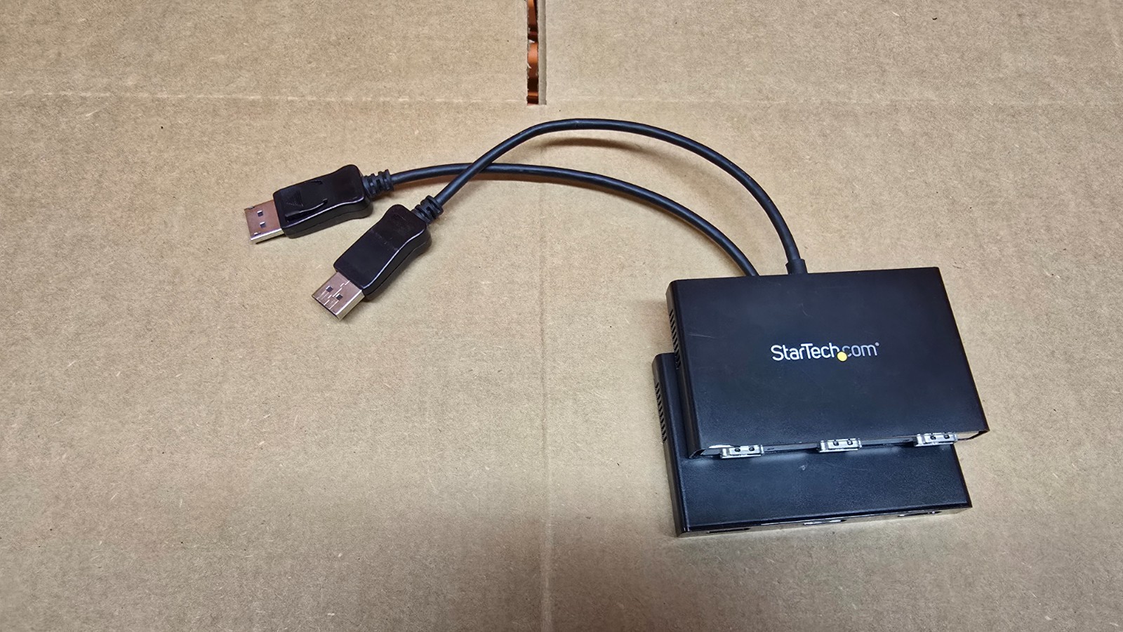 Lot of 2 StarTech.com MST Hub Mini DisplayPort to 3-Port HDMI MSTMDP123HD