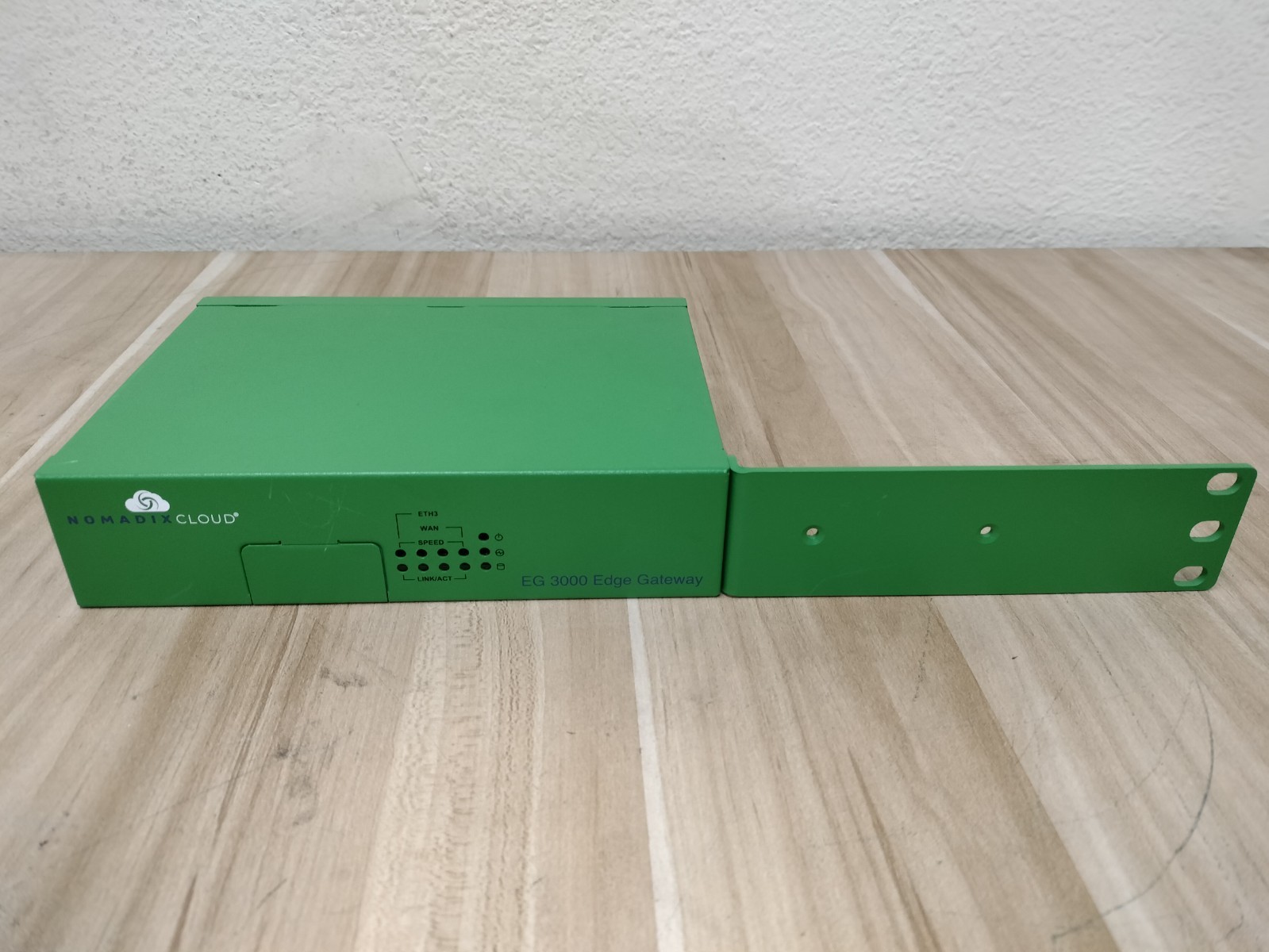 Nomadix EG 3000 Access Gateway