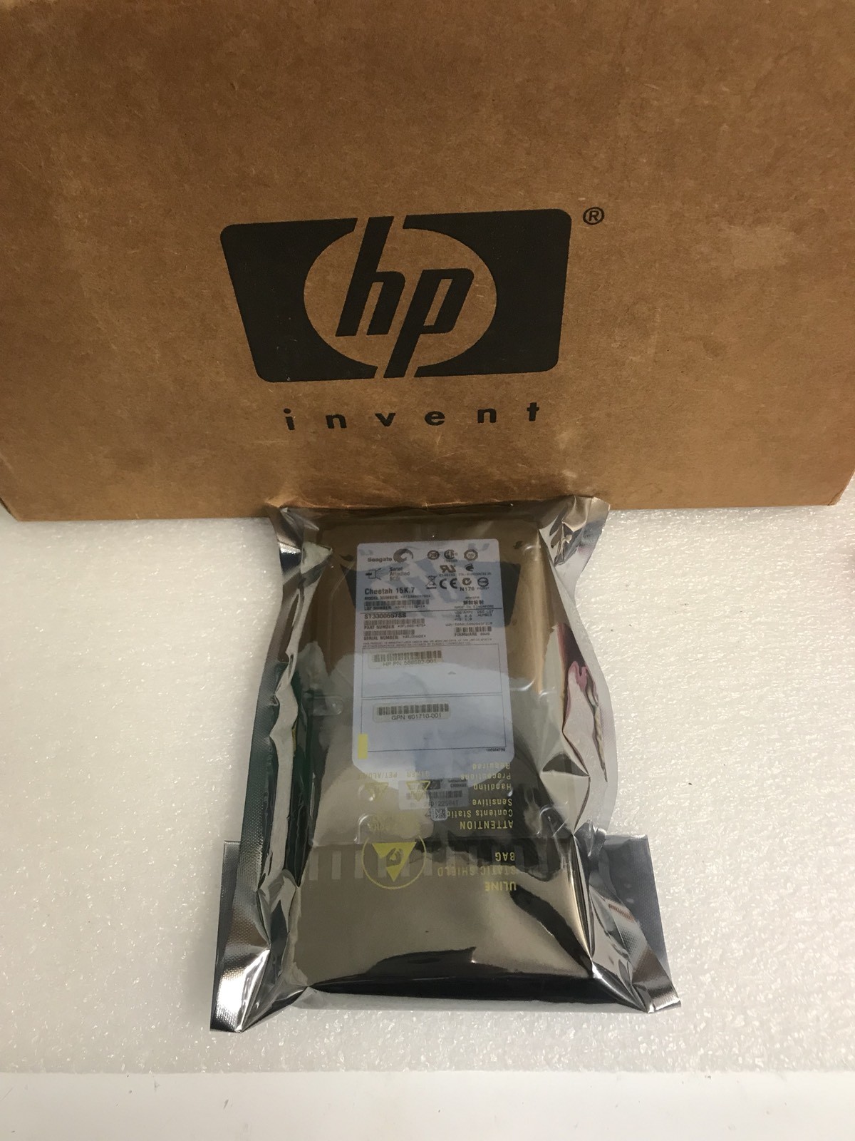 HP AP858A 601775-001 P2000 300GB 15K 3.5" 6G sas dual port hard drive