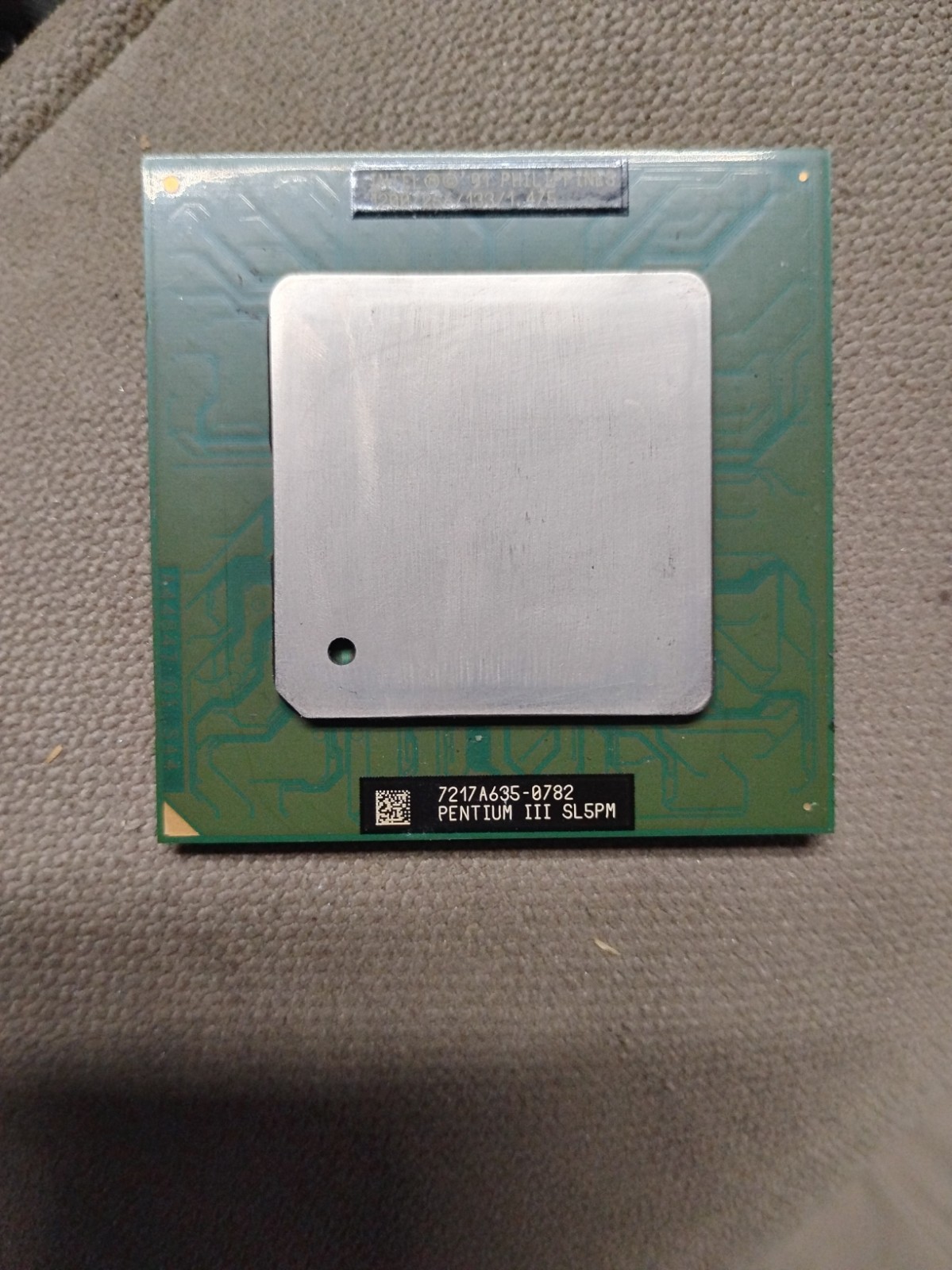 Intel 01 1200/256/133/1.475 Pentium 3 Cpu