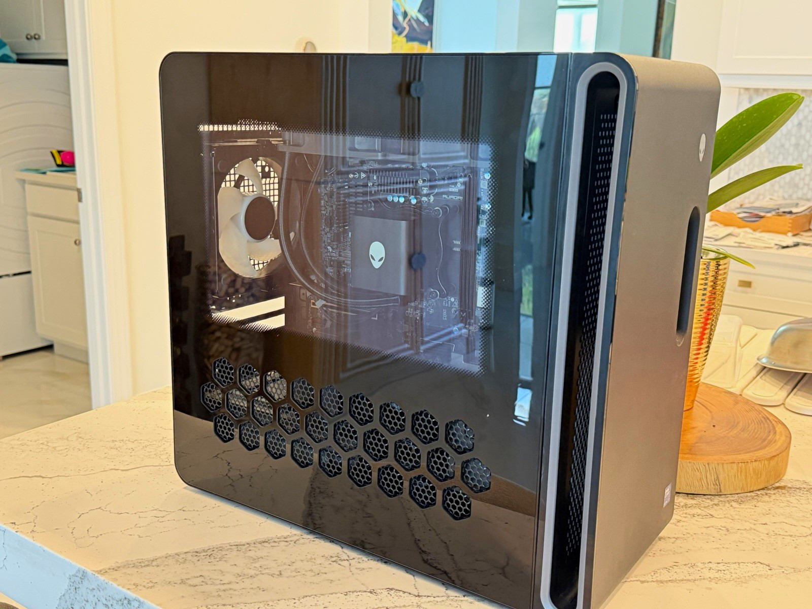 Alienware Aurora ACT1250 tower and 1000W PSU