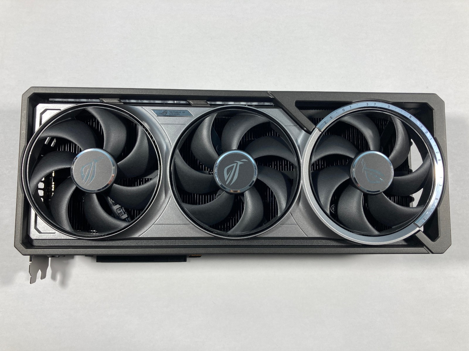 ASUS ROG Astral GeForce RTX 5090 OC Edition 32GB GDDR7 Graphics Card- Excellent