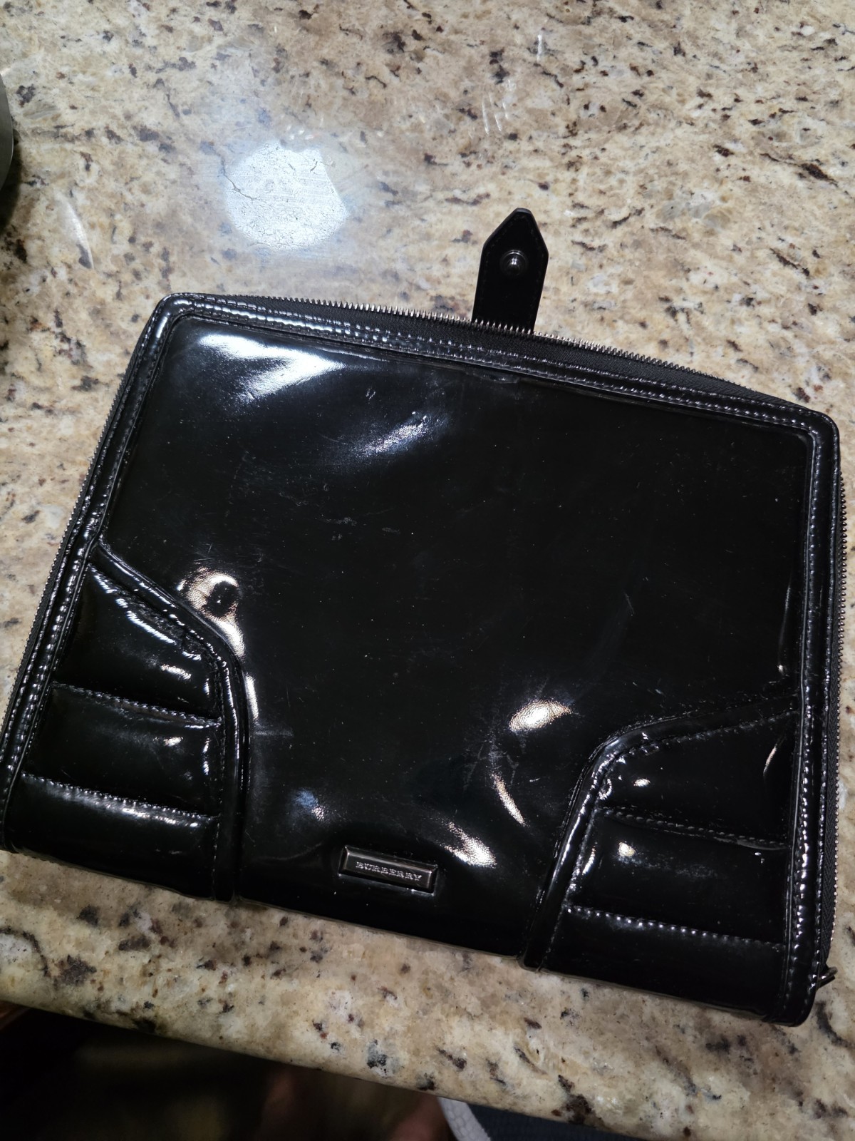  BURBERRY  PATENT LEATHER TABLET/ IPAD  CASE