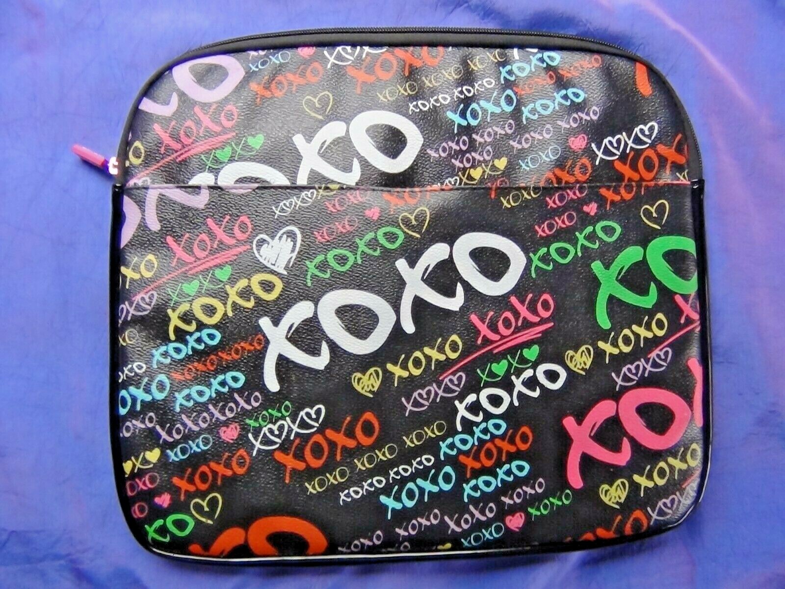 XOXO Multicolored Pink Faux Leather Laptop Case 